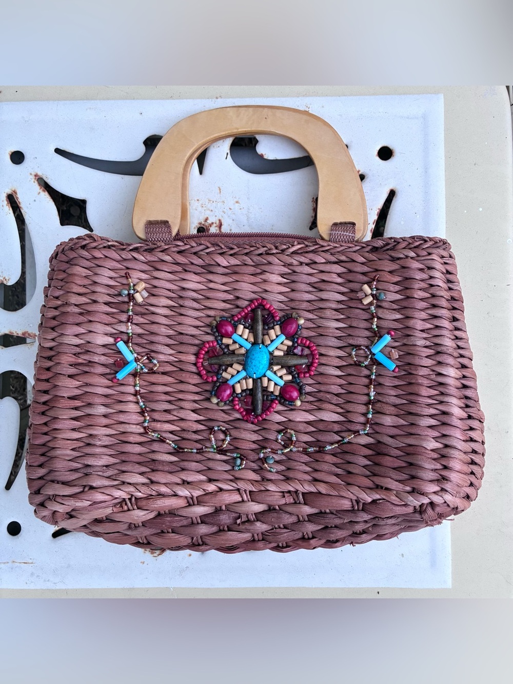 White Stag Handwoven Beaded Brown Straw Tote Bag Wooden Handles Retro Boho Sz S